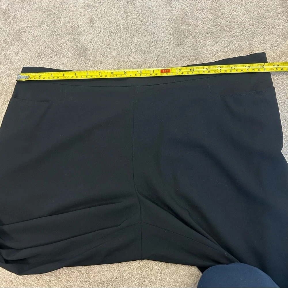 Akris Punto black wool trouser dress pants Sz 16 career professional business
